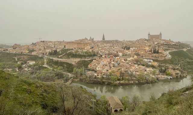 La ciudad de Toledo con calima | Archivo