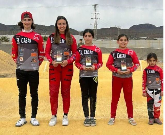 Tres podios para las riders talaveranas en el arranque de la Copa de España de BMX Racing