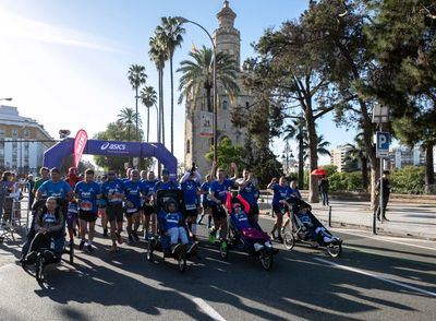 Aaron y Nerea, dos hermanos de Talavera, cruzaron la meta del Zurich Maratón