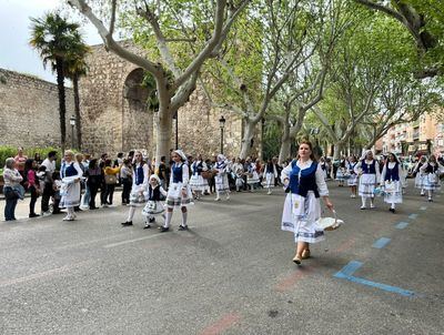 Talavera se llena de color y música por el Gran Cortejo de Mondas: las mejores fotos