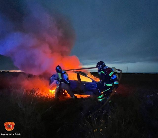 Tres heridos en un accidente en la A-5 en Talavera: uno de los coches ha salido ardiendo