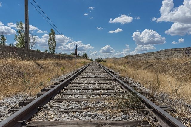 Vía de tren / Foto: pixabay