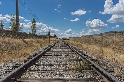 Una mujer de 51 años es arrollada por un tren