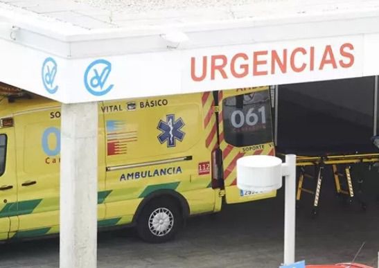 Tres heridos, entre ellos un niño de 2 años, en una colisión frontal entre dos vehículos