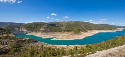 Un joven sufre la amputación de una pierna tras ser alcanzado por una hélice en un pantano