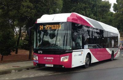 Adiós a las esperas. El servicio de autobuses urbanos de Toledo ya cuenta con una aplicación móvil con GPS