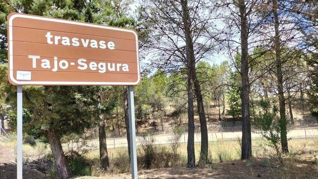 Castilla-La Mancha exige cambios urgentes en el trasvase