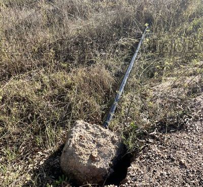 Vandalismo: Una decena de luminarias arrancadas en el recién estrenado carril bici desde Patrocinio a Talavera la Nueva