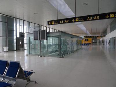 El Gobierno de CLM recuerda al Aeropuerto de Ciudad Real que no es "una ONG"