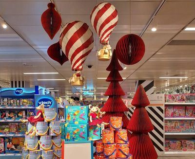 El Corte Inglés se une a 50 ONGs para llevar alegría a niños en riesgo en Navidad