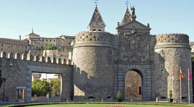 El tráfico se abre este martes desde la Puerta de Bisagra de Toledo hasta Gerardo Lobo