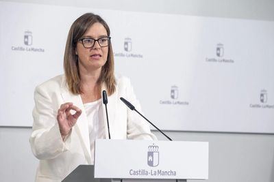 Esther Padilla insta al PP a posicionarse entre democracia y franquismo