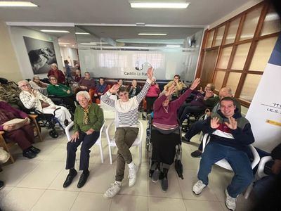 (Fotos) El emotivo proyecto de un instituto de Talavera que une generaciones