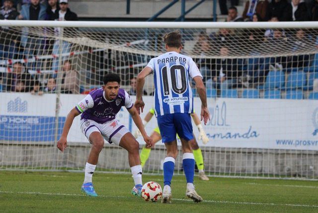 Tablas en el marcador entre el CF Talavera y el CD Guadalajara en un intenso encuentro