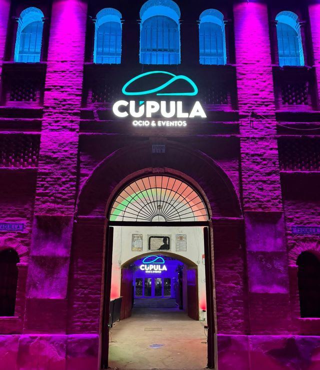 Entrada de 'La Cúpula'