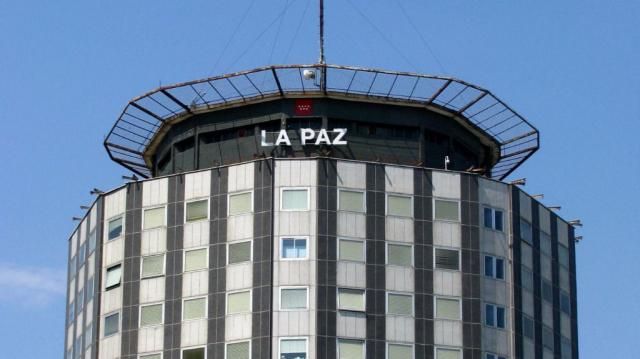 Trasladan al Hospital La Paz a un hombre con quemaduras de 2º grado tras sufrir un accidente laboral