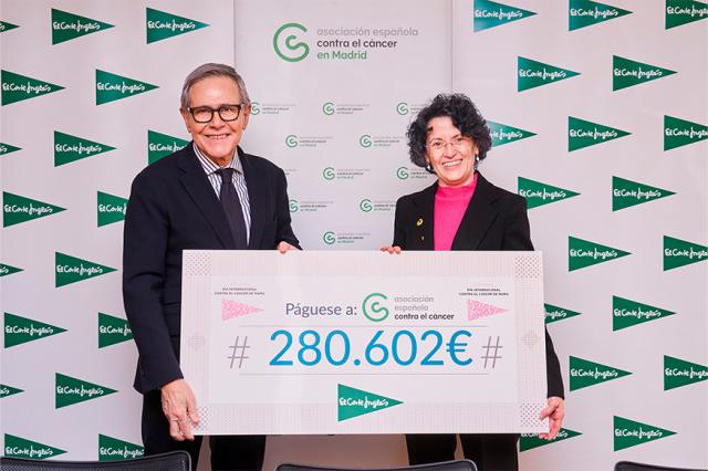 El Corte Inglés entrega 280.602 euros a la Asociación Española Contra el Cáncer