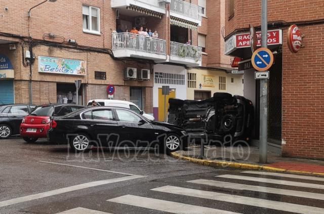 VIDEO | Las primeras imágenes tras el aparatoso accidente en Comuneros de Castilla (Talavera)