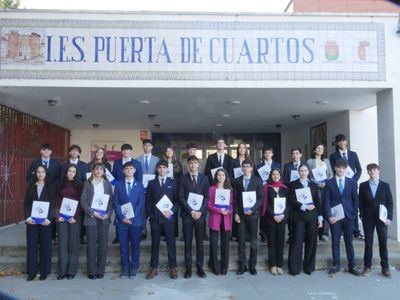 Un grupo de alumnos del IES Puerta de Cuartos participarán en el SYMUN 2024