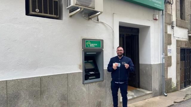 Pelahustán consigue abrir su primer cajero automático gracias a Eurocaja Rural