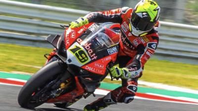 Bautista se queja de la Ducati: "La moto está casi sin cambios"