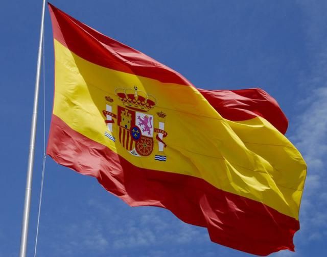 Velada celebra este domingo el Día de la Exaltación de la Bandera Española