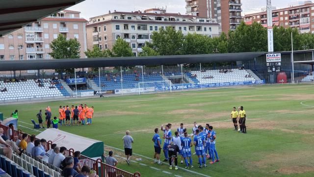 Receso en el Prado para hidratarse.