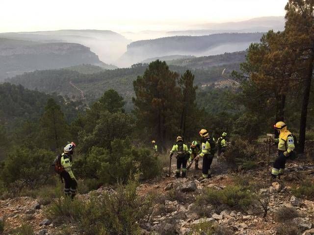 INFOCAM continúa con el plan de operaciones para dar por controlado el incendio de Yeste