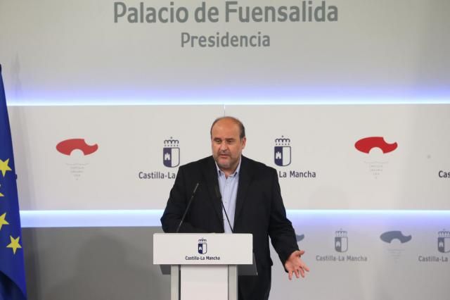 El vicepresidente primero del Gobierno regional, José Luis Martínez Guijarro