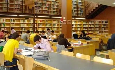 CLM mantiene el precio de las tasas universitarias para el próximo curso