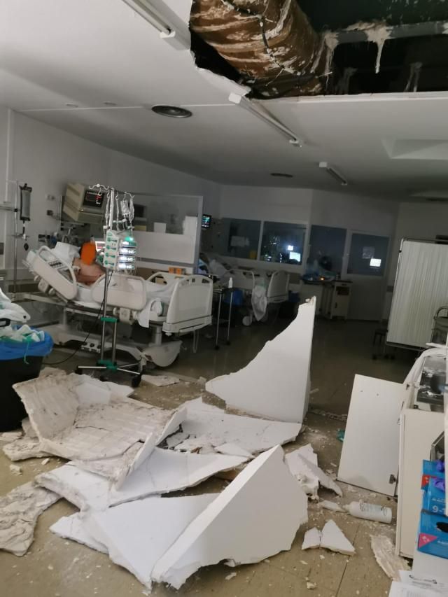 Se desprende parte del techo de la UCI del Hospital de Cuenca 