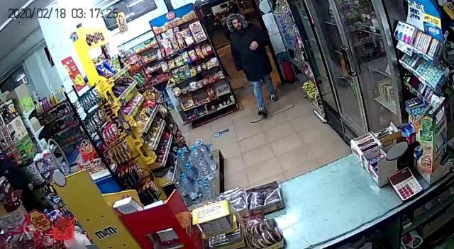 VÍDEO | El escalofriante intento de robo con cuchillo en una tienda de Talavera