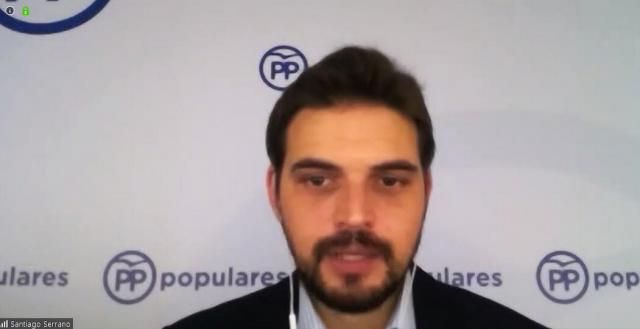 El presidente del PP de Talavera y portavoz del Grupo Municipal Popular, Santiago Serrano