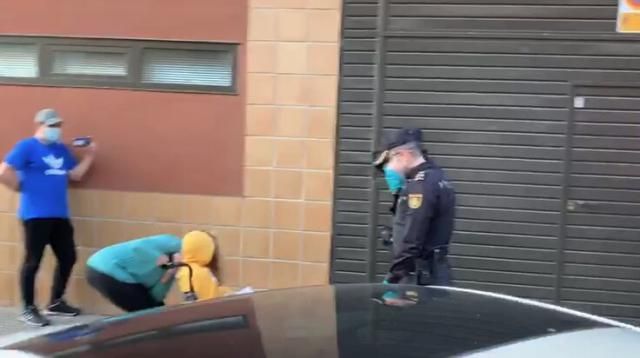 TALAVERA | El bonito gesto de la Policía Nacional con un niño que lucha contra el cáncer