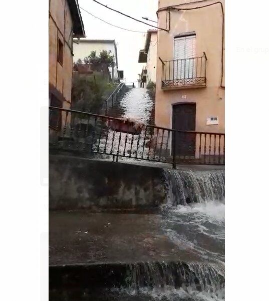 VÍDEO | Gran chaparrón en Madrigal de la Vera