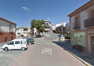 Un hombre pierde el cuero cabelludo tras una caída en Cebolla