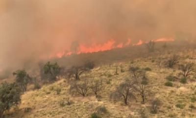 Incendio cercano: Puy du Fou evacua el recinto y cancela el espectáculo nocturno 