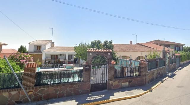 Hallan muerta a una mujer en su casa con heridas en el cuello