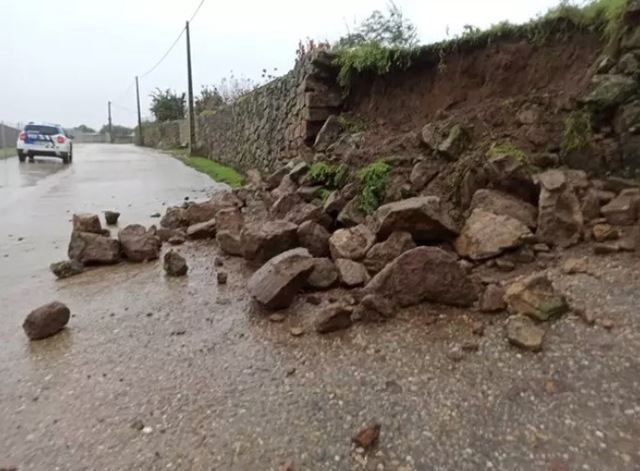 La borrasca Efraín deja inundaciones y derrumbres en Candeleda