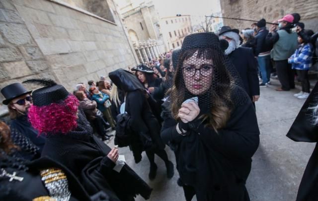 Toledo dice adiós al Carnaval con el entierro de ‘La Sardina’