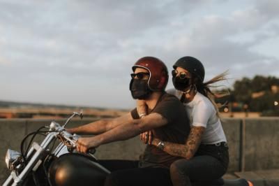 Cómo circular protegidos en moto este verano sin pasar calor