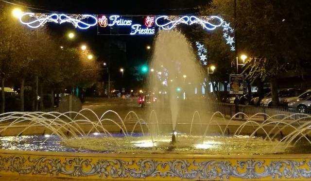 Critican el 'triste' y 'pobre' alumbrado navideño de Talavera