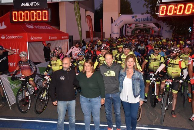 El punto de salida y meta se ha ubicado frente a las instalaciones de Talavera Ferial.