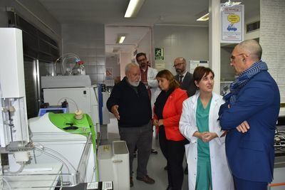 La alcaldesa de Talavera visita el ICS con representantes del SECAM