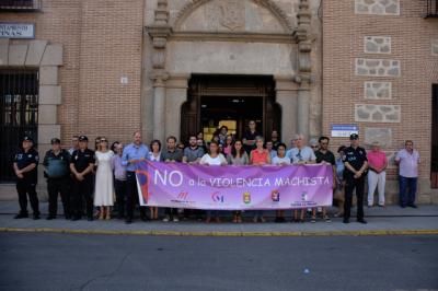 Minuto de silencio en Talavera por las 3 mujeres y un menor asesinados en agosto