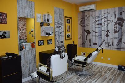 'Peluquería Trinidad', Alexis Díaz, inaugura un nuevo espacio para el cuidado de la belleza del hombre