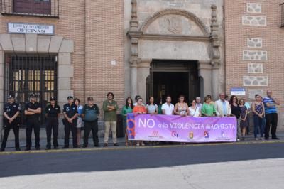 Minuto de silencio por las cinco mujeres asesinadas víctimas de violencia de género en agosto