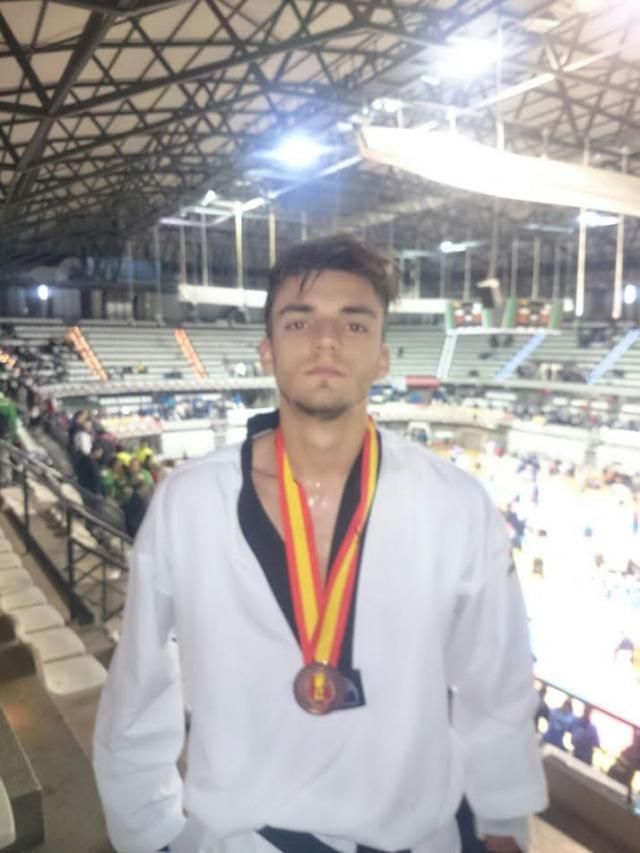 El talaverano Daniel García, medalla de bronce en Campeonato de España de Taekondo de clubes