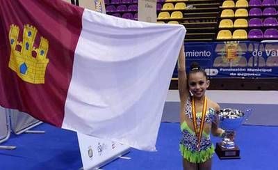 La gimnasta talaverana Ruth de los Reyes se cuelga la medalla de bronce en la Copa de España