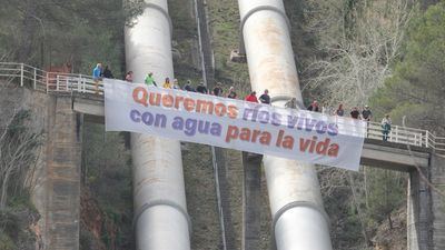 Manifestación en Bolarque: varios colectivos sociales se unen en contra de los trasvases